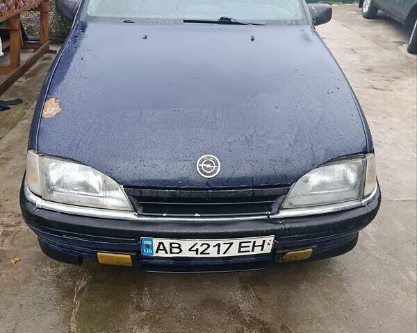 Опель Омега 1998 у Вінниці на Automoto.ua Синій Опель Омега, об'ємом двигуна 2 л та пробігом 288 тис. км за 1100 $, фото 4 на Automoto.ua