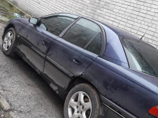 Синій Опель Омега, об'ємом двигуна 2.5 л та пробігом 250 тис. км за 2300 $, фото 6 на Automoto.ua