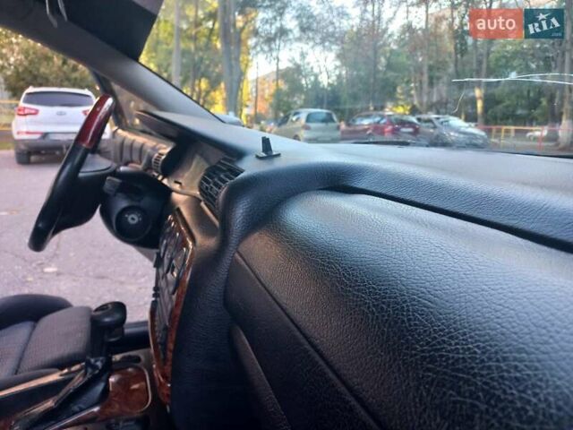 Синий Опель Омега, объемом двигателя 2.5 л и пробегом 285 тыс. км за 2400 $, фото 19 на Automoto.ua