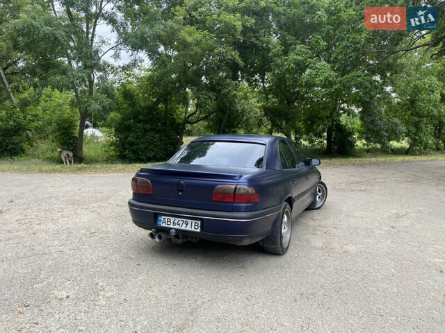 Синій Опель Омега, об'ємом двигуна 2 л та пробігом 350 тис. км за 2500 $, фото 3 на Automoto.ua