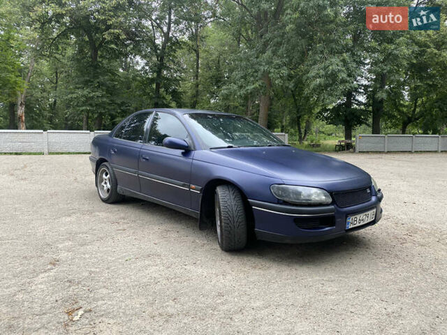 Синій Опель Омега, об'ємом двигуна 2 л та пробігом 350 тис. км за 2500 $, фото 1 на Automoto.ua