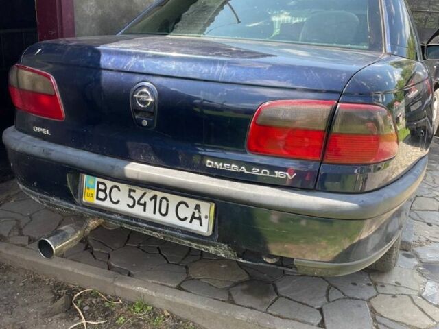 Синий Опель Омега, объемом двигателя 2 л и пробегом 2 тыс. км за 1500 $, фото 3 на Automoto.ua