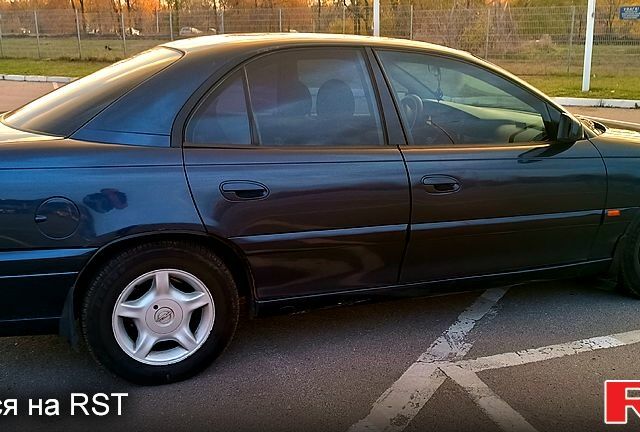 Синий Опель Омега, объемом двигателя 2 л и пробегом 310 тыс. км за 3200 $, фото 3 на Automoto.ua