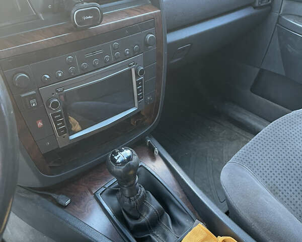 Синій Опель Омега, об'ємом двигуна 2.2 л та пробігом 291 тис. км за 2750 $, фото 4 на Automoto.ua