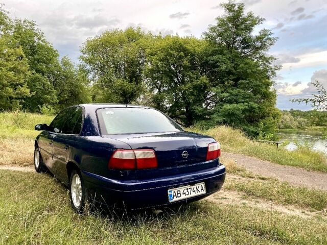 Синій Опель Омега, об'ємом двигуна 2.2 л та пробігом 320 тис. км за 2900 $, фото 4 на Automoto.ua