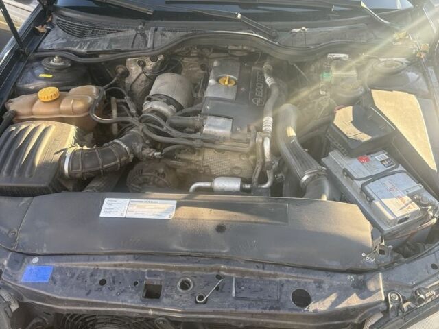 Синий Опель Омега, объемом двигателя 2 л и пробегом 346 тыс. км за 2199 $, фото 6 на Automoto.ua