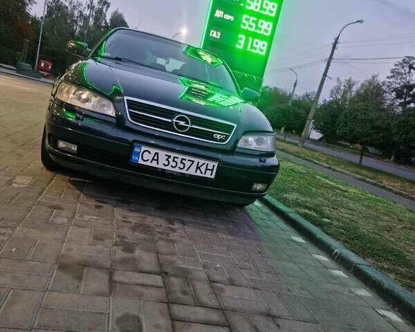 Синий Опель Омега, объемом двигателя 2.2 л и пробегом 251 тыс. км за 3500 $, фото 10 на Automoto.ua