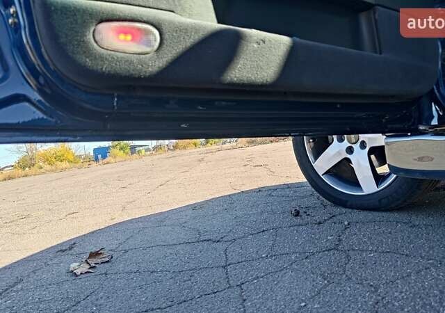 Синий Опель Омега, объемом двигателя 3 л и пробегом 350 тыс. км за 4500 $, фото 21 на Automoto.ua