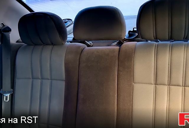 Синий Опель Омега, объемом двигателя 2 л и пробегом 310 тыс. км за 3200 $, фото 8 на Automoto.ua