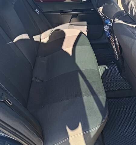 Синий Опель Омега, объемом двигателя 3 л и пробегом 350 тыс. км за 4500 $, фото 9 на Automoto.ua