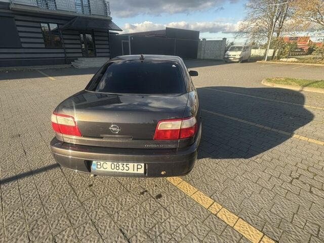 Синий Опель Омега, объемом двигателя 2 л и пробегом 346 тыс. км за 2199 $, фото 2 на Automoto.ua