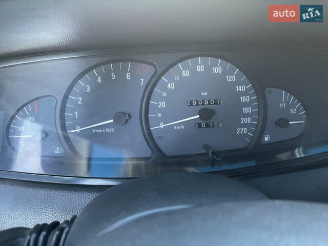 Синій Опель Омега, об'ємом двигуна 2.2 л та пробігом 291 тис. км за 2750 $, фото 5 на Automoto.ua