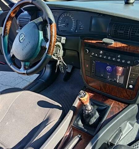 Синий Опель Омега, объемом двигателя 3 л и пробегом 350 тыс. км за 4500 $, фото 10 на Automoto.ua