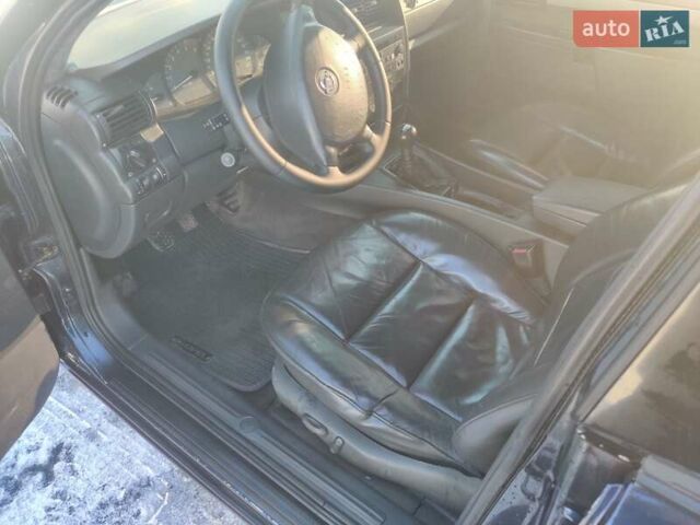 Синий Опель Омега, объемом двигателя 2.17 л и пробегом 340 тыс. км за 4400 $, фото 12 на Automoto.ua