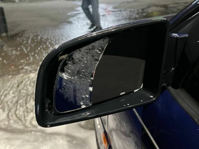 Синий Опель Омега, объемом двигателя 2.2 л и пробегом 368 тыс. км за 2500 $, фото 12 на Automoto.ua