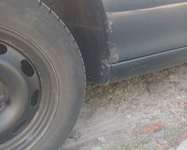 Синий Опель Омега, объемом двигателя 2.2 л и пробегом 668 тыс. км за 2500 $, фото 10 на Automoto.ua