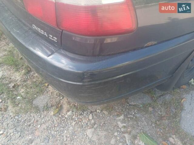 Синий Опель Омега, объемом двигателя 2.2 л и пробегом 668 тыс. км за 2500 $, фото 12 на Automoto.ua
