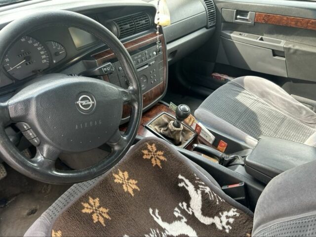 Опель Омега 2001 у Самборе на Automoto.ua Синій Опель Омега, об'ємом двигуна 2.5 л та пробігом 445 тис. км за 3200 $, фото 3 на Automoto.ua