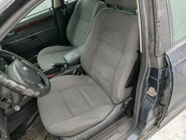 Синій Опель Омега, об'ємом двигуна 2.2 л та пробігом 222 тис. км за 2300 $, фото 6 на Automoto.ua