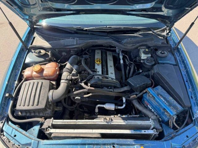 Синий Опель Омега, объемом двигателя 2.2 л и пробегом 113 тыс. км за 3500 $, фото 14 на Automoto.ua