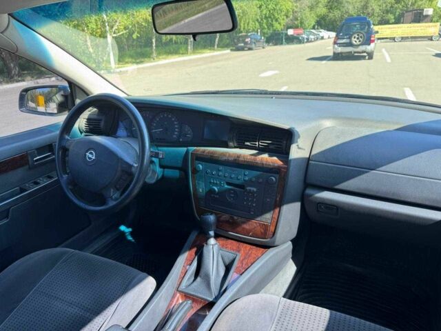 Синий Опель Омега, объемом двигателя 2.2 л и пробегом 113 тыс. км за 3500 $, фото 10 на Automoto.ua