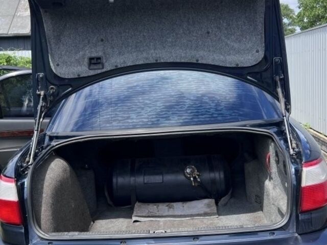 Синій Опель Омега, об'ємом двигуна 2.2 л та пробігом 260 тис. км за 2800 $, фото 1 на Automoto.ua