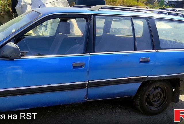 Опель Омега 1987 в Луцке на Automoto.ua Синий Опель Омега, объемом двигателя 1.8 л и пробегом 300 тыс. км за 370 $, фото 8 на Automoto.ua