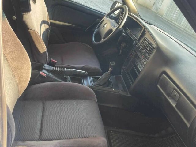 Синий Опель Омега, объемом двигателя 1.8 л и пробегом 308 тыс. км за 1200 $, фото 3 на Automoto.ua