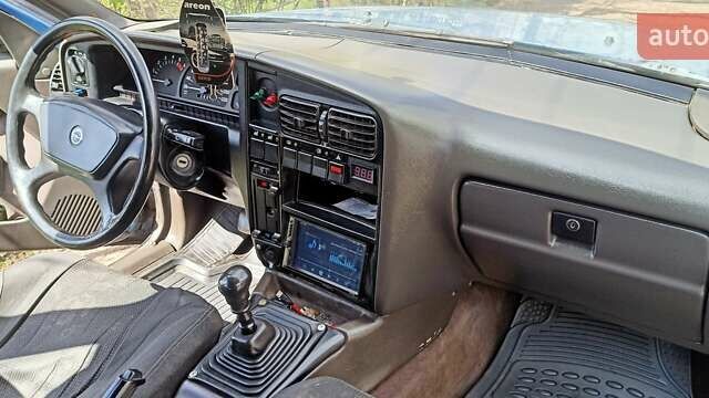 Синий Опель Омега, объемом двигателя 2.3 л и пробегом 354 тыс. км за 1350 $, фото 10 на Automoto.ua