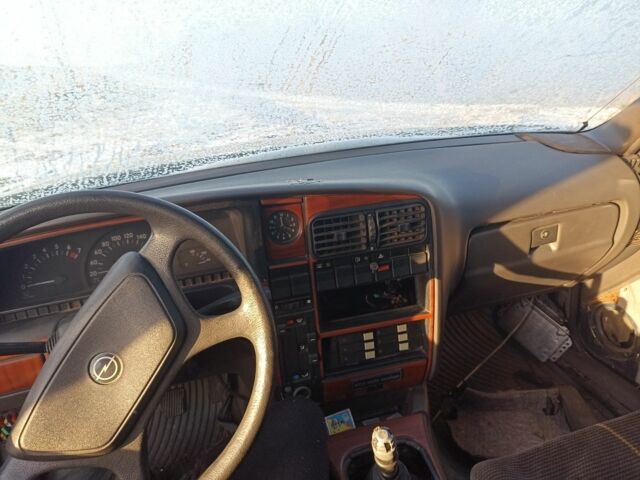 Синий Опель Омега, объемом двигателя 0 л и пробегом 1 тыс. км за 581 $, фото 4 на Automoto.ua