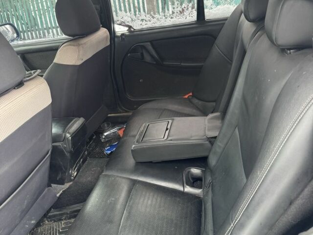 Синий Опель Омега, объемом двигателя 2 л и пробегом 270 тыс. км за 1150 $, фото 6 на Automoto.ua