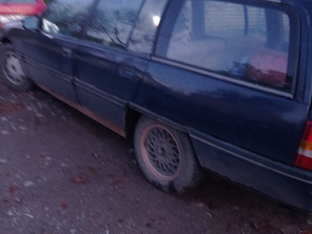 Опель Омега 1988 в Софиевке на Automoto.ua Синий Опель Омега, объемом двигателя 2 л и пробегом 500 тыс. км за 831 $, фото 3 на Automoto.ua