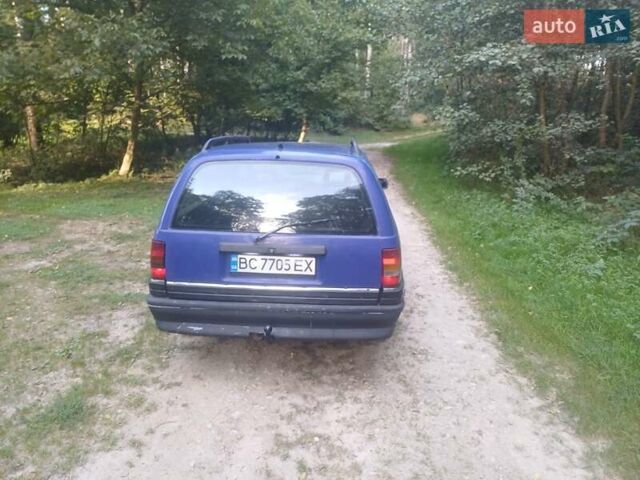 Синий Опель Омега, объемом двигателя 2 л и пробегом 420 тыс. км за 950 $, фото 6 на Automoto.ua