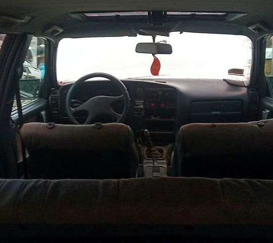 Синий Опель Омега, объемом двигателя 18 л и пробегом 250 тыс. км за 600 $, фото 4 на Automoto.ua