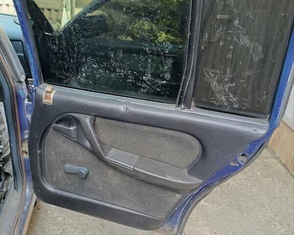 Синий Опель Омега, объемом двигателя 0 л и пробегом 400 тыс. км за 663 $, фото 8 на Automoto.ua