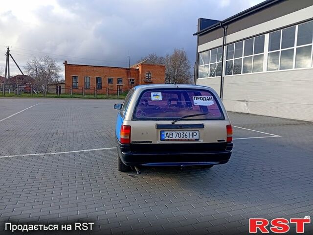 Синий Опель Омега, объемом двигателя 2 л и пробегом 282 тыс. км за 799 $, фото 6 на Automoto.ua