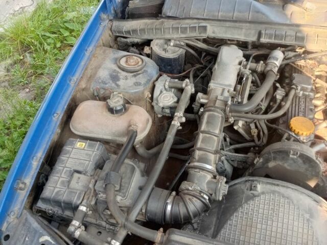 Синий Опель Омега, объемом двигателя 2 л и пробегом 310 тыс. км за 800 $, фото 2 на Automoto.ua