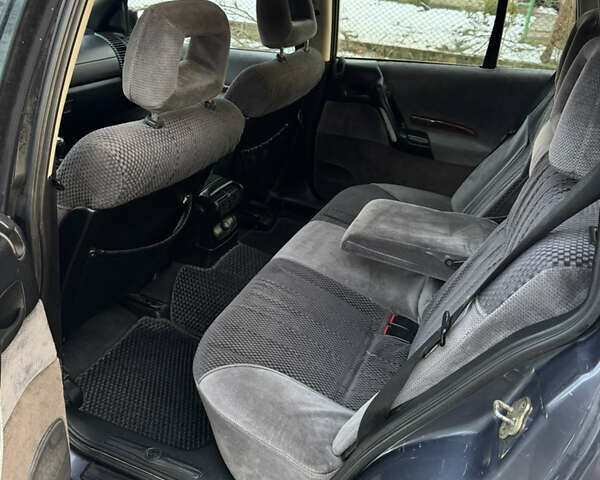 Синий Опель Омега, объемом двигателя 2 л и пробегом 335 тыс. км за 1599 $, фото 25 на Automoto.ua