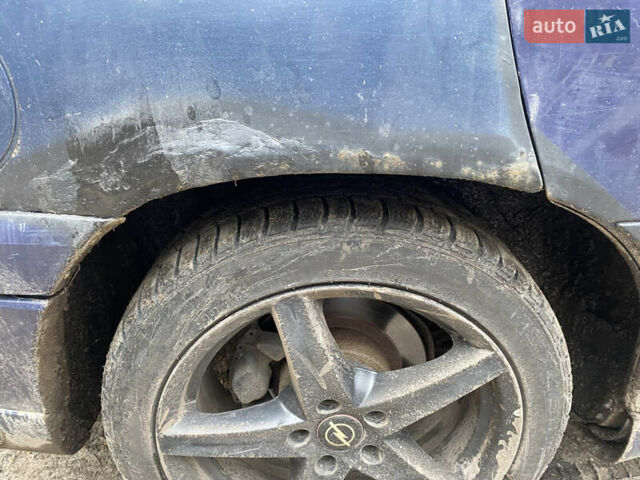 Синий Опель Омега, объемом двигателя 2 л и пробегом 364 тыс. км за 1300 $, фото 4 на Automoto.ua