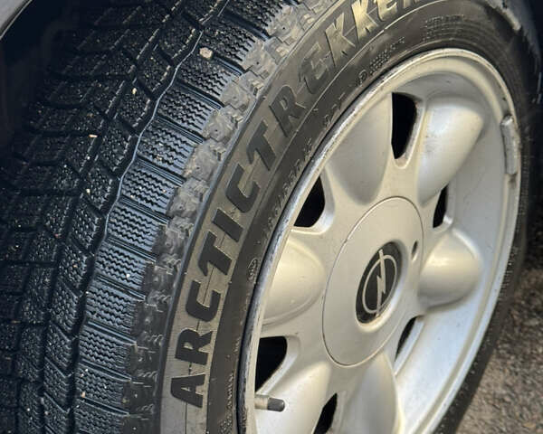 Синий Опель Омега, объемом двигателя 2 л и пробегом 335 тыс. км за 1599 $, фото 20 на Automoto.ua