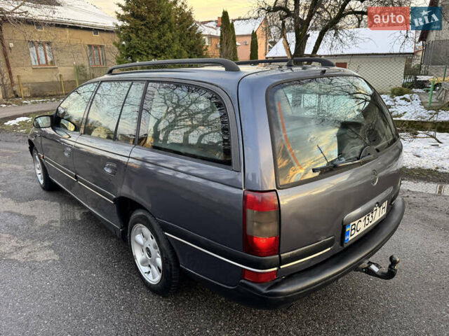 Синий Опель Омега, объемом двигателя 2 л и пробегом 335 тыс. км за 1599 $, фото 14 на Automoto.ua