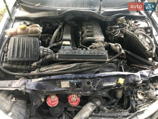 Синий Опель Омега, объемом двигателя 2.5 л и пробегом 222 тыс. км за 600 $, фото 8 на Automoto.ua