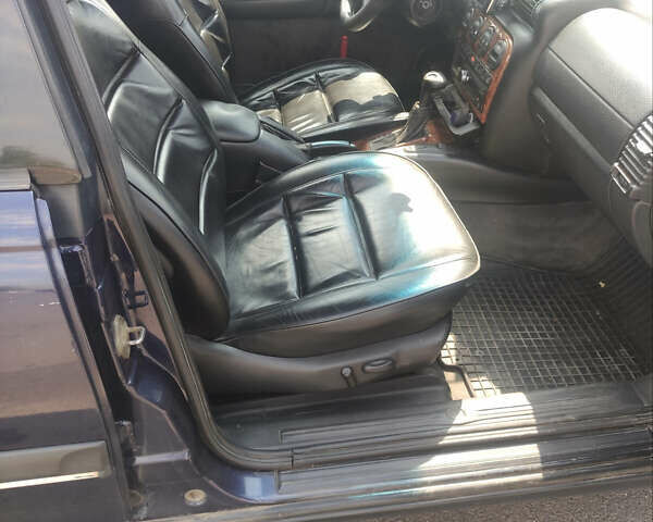 Опель Омега 1996 в Николаеве на Automoto.ua Синий Опель Омега, объемом двигателя 2.5 л и пробегом 335 тыс. км за 3500 $, фото 3 на Automoto.ua