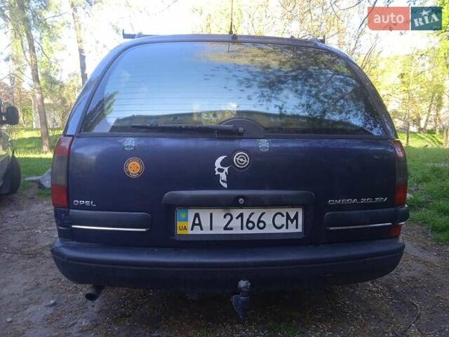 Синий Опель Омега, объемом двигателя 0 л и пробегом 284 тыс. км за 2700 $, фото 5 на Automoto.ua