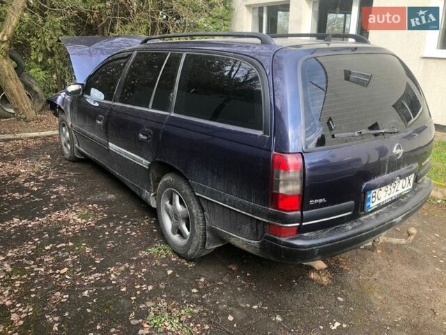 Синий Опель Омега, объемом двигателя 2.5 л и пробегом 222 тыс. км за 600 $, фото 2 на Automoto.ua
