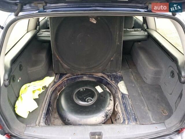 Синий Опель Омега, объемом двигателя 2 л и пробегом 450 тыс. км за 1300 $, фото 10 на Automoto.ua