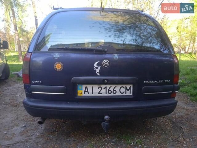 Синий Опель Омега, объемом двигателя 0 л и пробегом 284 тыс. км за 2700 $, фото 4 на Automoto.ua