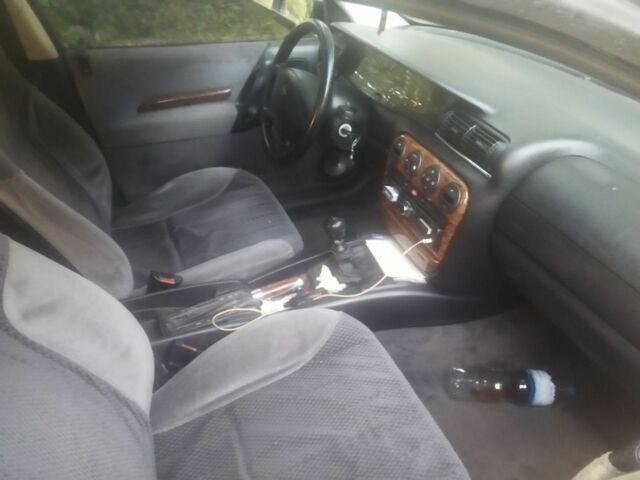 Синий Опель Омега, объемом двигателя 2 л и пробегом 268 тыс. км за 2500 $, фото 6 на Automoto.ua