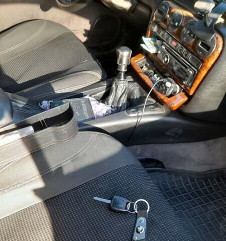 Синий Опель Омега, объемом двигателя 2 л и пробегом 298 тыс. км за 2999 $, фото 5 на Automoto.ua