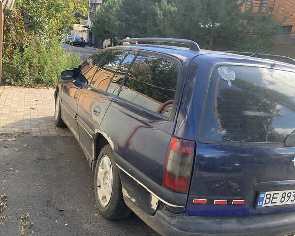 Опель Омега 1998 в Одессе на Automoto.ua Синий Опель Омега, объемом двигателя 2 л и пробегом 361 тыс. км за 1200 $, фото 1 на Automoto.ua
